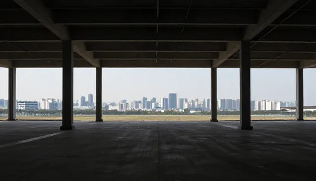 区域支持因素如何影响企业宣传效果